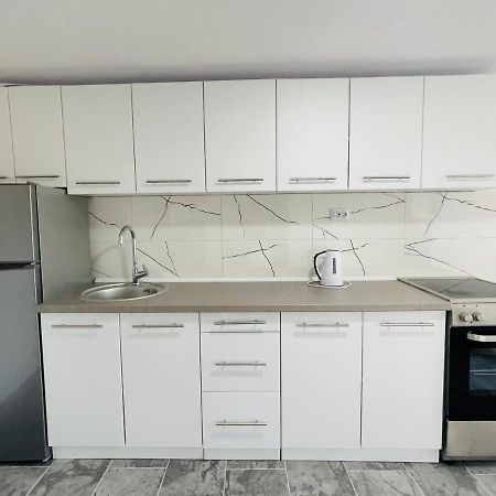 Ajla - Free Parking Apartment Sarajevo Luaran gambar