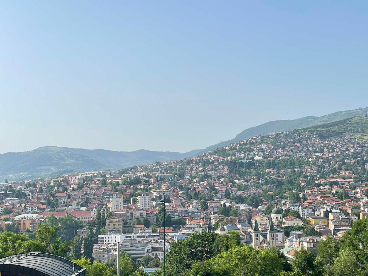 Ajla - Free Parking Apartment Sarajevo Luaran gambar